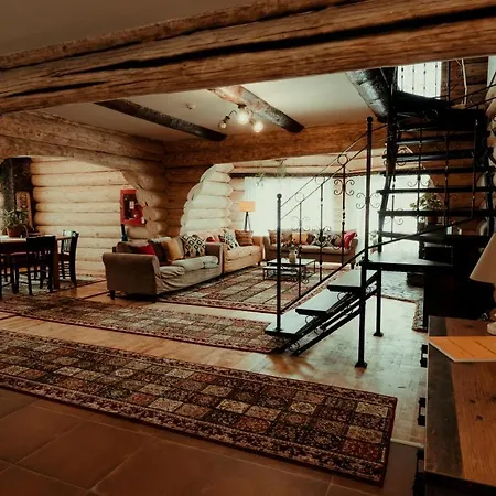 Coliba Plutasilor Chalet *